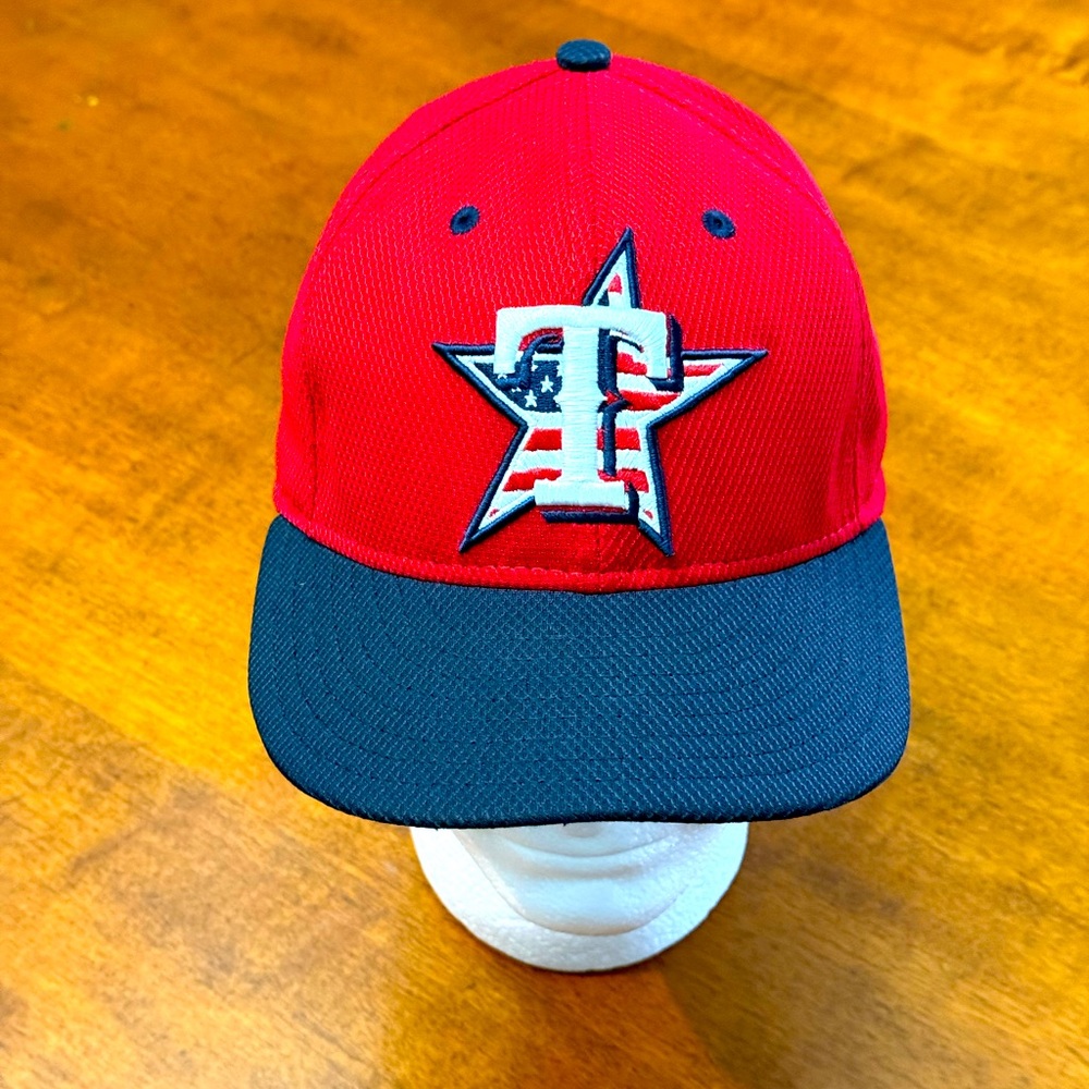 New Era Texas Rangers MLB Fitted Hat Red Size 7 1/8 Official On-Field Cap